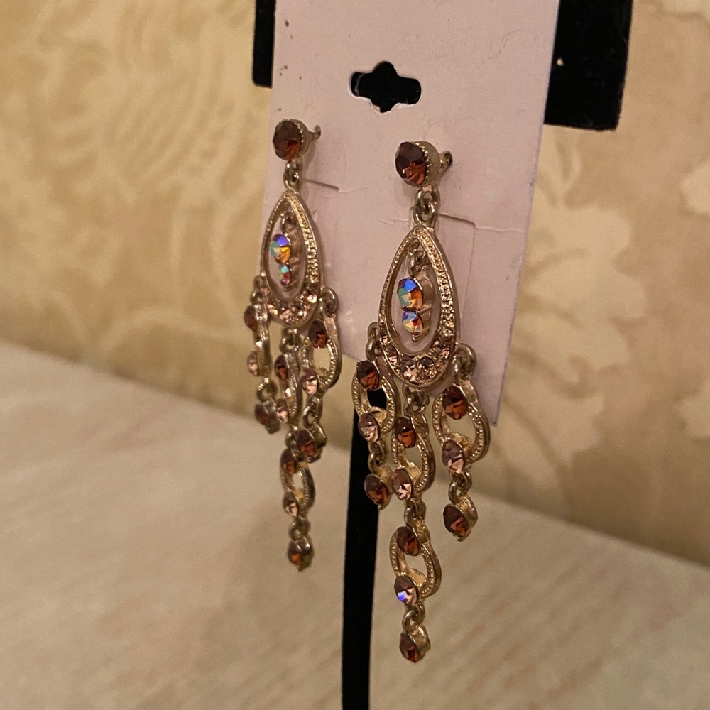 NEVER USED - VINTAGE Earrings - Picture 4 of 6